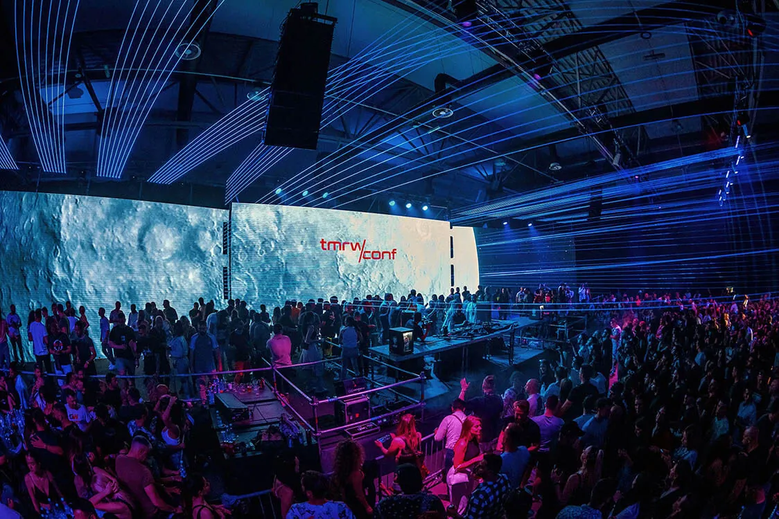 Crowd facing the stage during the closing night